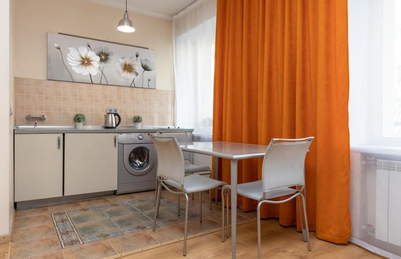Apartment On Maidan, Khreschatyk 4 Street Kyiv Exterior photo
